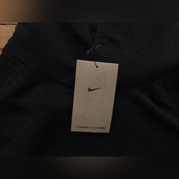 Size Medium Mens Nike Therma-FIT ADV A.P.S Training Gym Hoodie Black FB6847-010 - Picture 2 of 8